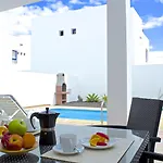 Puerto Rubicon Otel