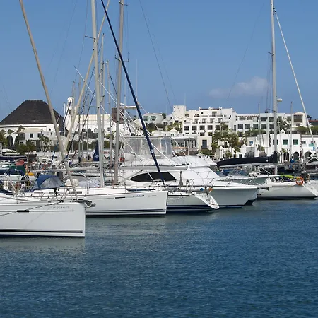Puerto Rubicon Playa Blanca